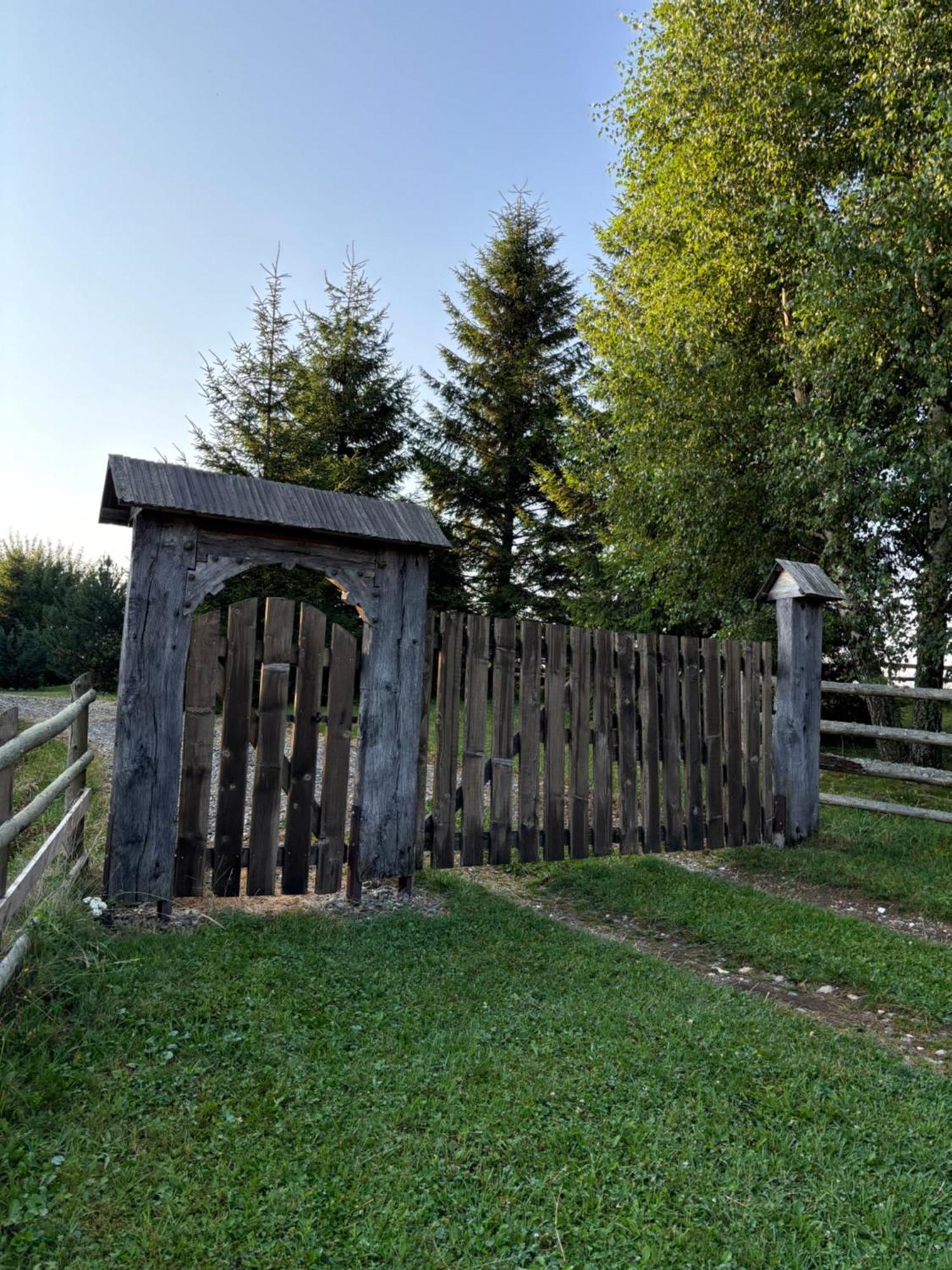 Chalet Ro Peştera Екстериор снимка