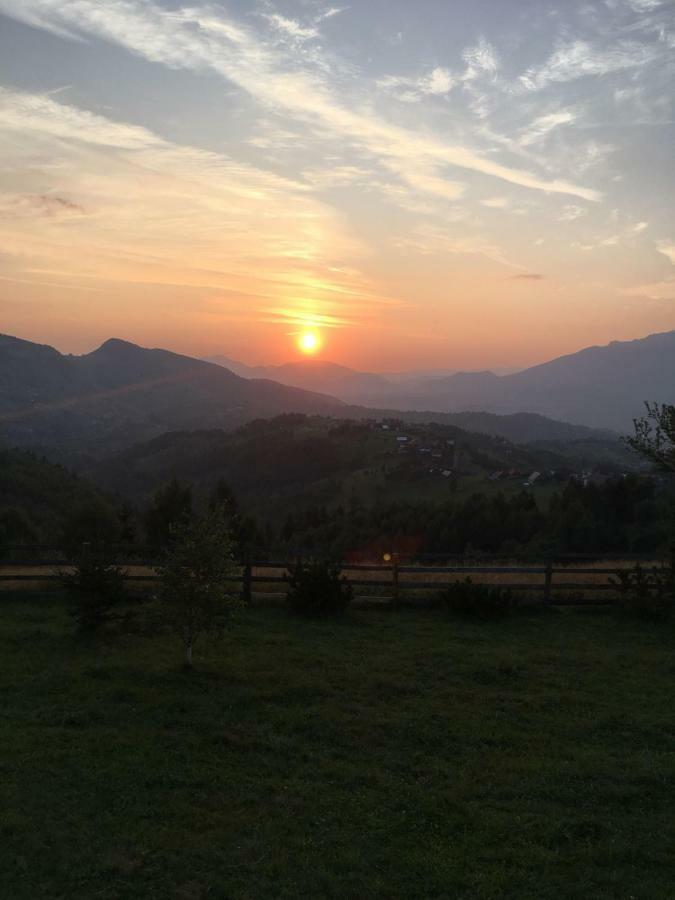 Chalet Ro Peştera Екстериор снимка